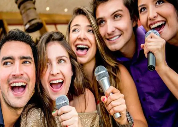 Làm Sao Để Hát Karaoke Hay Hơn? Bí Quyết Bất Ngờ Khiến Ai Cũng Nể Phục