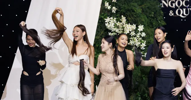 Tiệc cưới sôi động, mọi người cùng nhảy múa và chúc mừng