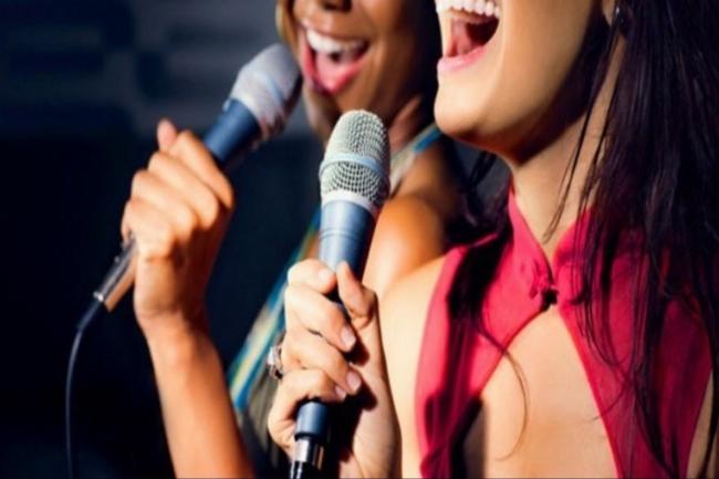 Các tiêu chí để chọn bài hát karaoke phù hợp với giọng nữ thấp