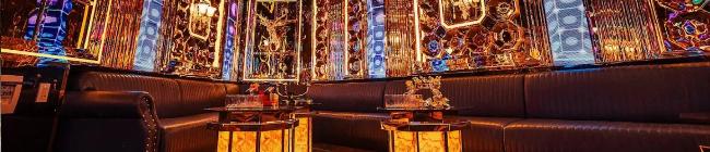 Một phòng karaoke thiết kế sang trọng theo phong cách hoàng gia tại Victory Lounge ở Đà Nẵng. 