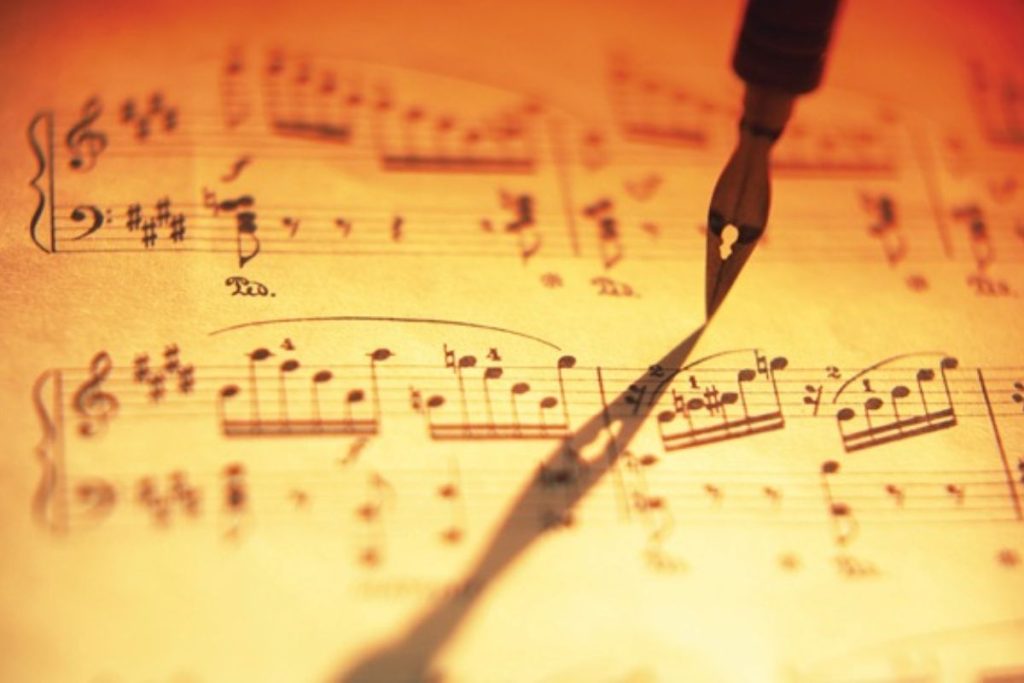 Nhạc Vàng, Nhạc Đỏ, Nhạc Xanh Là Gì? Giải Thích Chi Tiết Cho Người Yêu Âm Nhạc