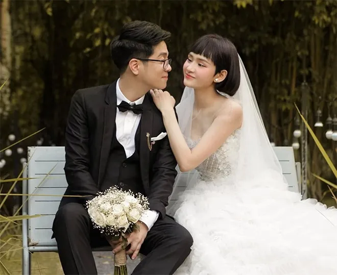 Cặp đôi Bùi Anh Tuấn và Hiền Hồ trong MV "Cưới Nhau Đi" với chủ đề hôn nhân hạnh phúc