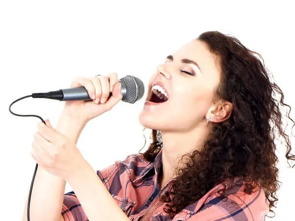 Tập luyện thường xuyên để có giọng hát hay