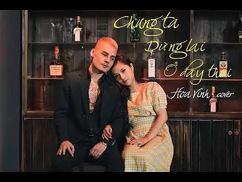 Hoa Vinh đang biểu diễn ca khúc "Chúng ta dừng lại ở đây thôi"