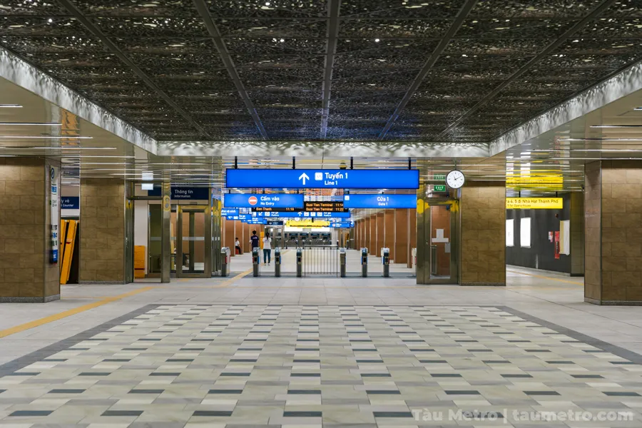 Cận cảnh kiến trúc mái vòm của ga Metro Nhà hát Thành phố