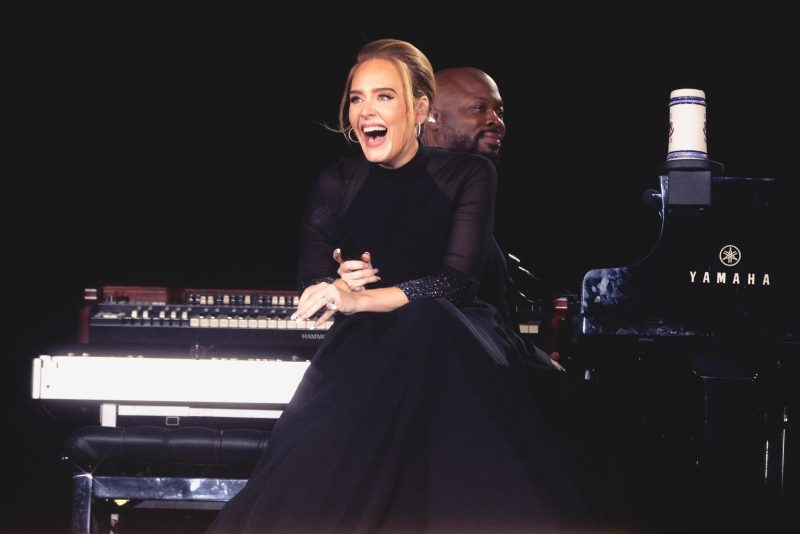 Tiểu sử và sự nghiệp âm nhạc đột phá của Adele