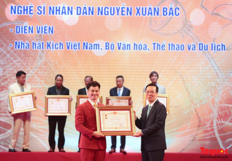 Các giải thưởng và danh hiệu cao quý dành cho ca sĩ cải lương: Sự ghi nhận cho những cống hiến