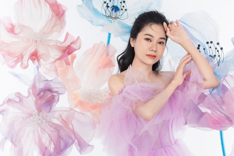 Giải Thưởng và Vinh Danh: Sự Ghi Nhận Tài Năng Của Đặng Hồng Nhung