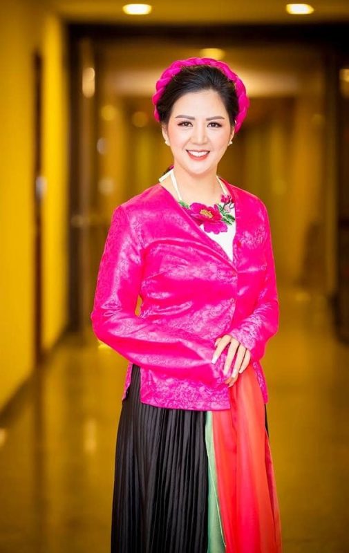 Đinh Hiền Anh: Tiểu Sử, Sự Nghiệp Âm Nhạc và Đời Tư