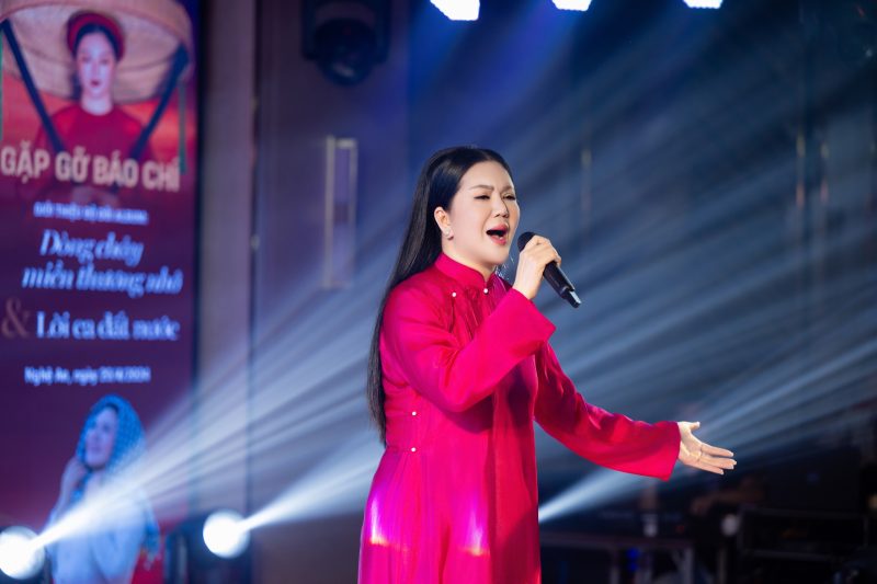 Những Album, Bài Hát Thành Công Nhất Của Ca Sĩ Đinh Hiền Anh: Điểm Nhấn Trong Sự Nghiệp