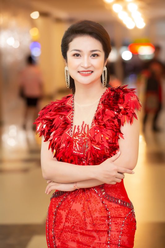 Đỗ Tố Hoa và những giải thưởng, thành tựu trong sự nghiệp âm nhạc (H2 này làm nổi bật sự công nhận và thành công của ca sĩ)