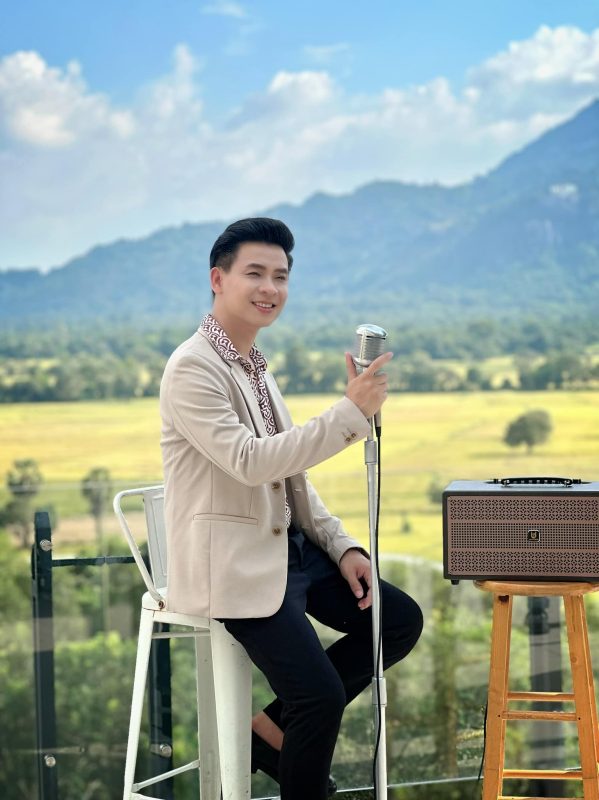 Phong cách âm nhạc đặc trưng của ca sĩ Huỳnh Thật