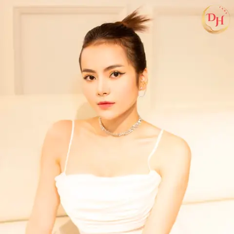 Tiểu Sử Ca Sĩ Kim Thành: Từ Tuổi Thơ Đến Bước Ngoặt Sự Nghiệp