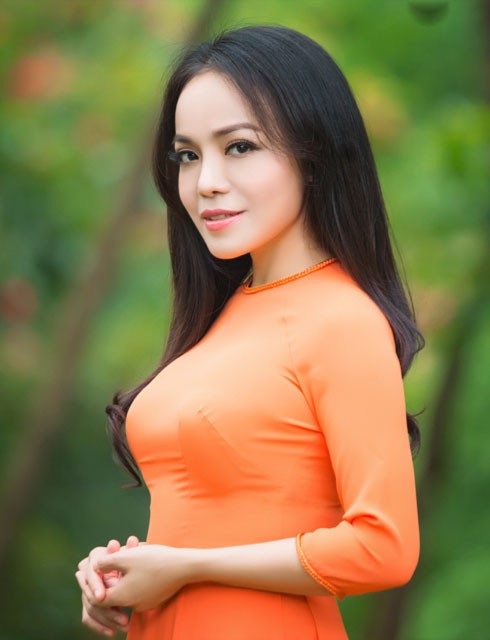 Giải Thưởng và Thành Tựu Nổi Bật Trong Sự Nghiệp Của Ca Sĩ Lan Anh