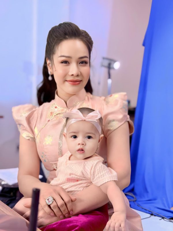 Nhật Kim Anh: Đời Tư và Cuộc Sống Cá Nhân