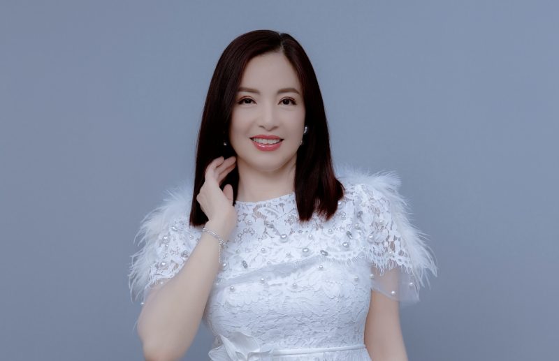 Phong Cách Âm Nhạc Đa Dạng Của Ca Sĩ Như Hảo: Từ Dân Ca Đến Nhạc Trẻ