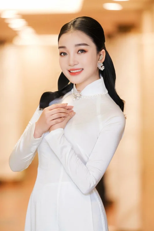 Giải thưởng và thành tựu nổi bật trong sự nghiệp của ca sĩ Phạm Thu Hà