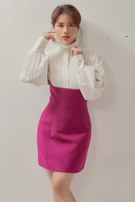 Tiểu sử và sự nghiệp âm nhạc của ca sĩ Phùng Khánh Linh