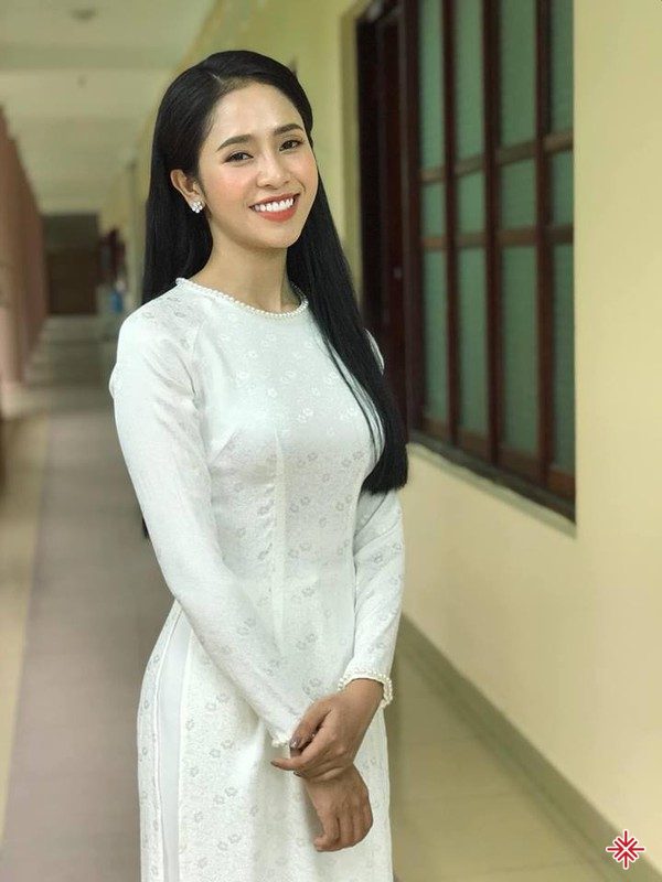 Đời tư cá nhân của ca sĩ Phương Ý: Hé lộ những điều ít biết