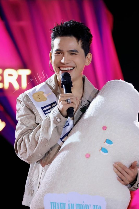 Tiểu sử ca sĩ Quốc Thiên: Từ Vietnam Idol đến thành công hiện tại