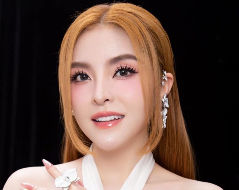Tiểu sử ca sĩ Saka Trương Tuyền: Hành trình âm nhạc và dấu ấn cá nhân