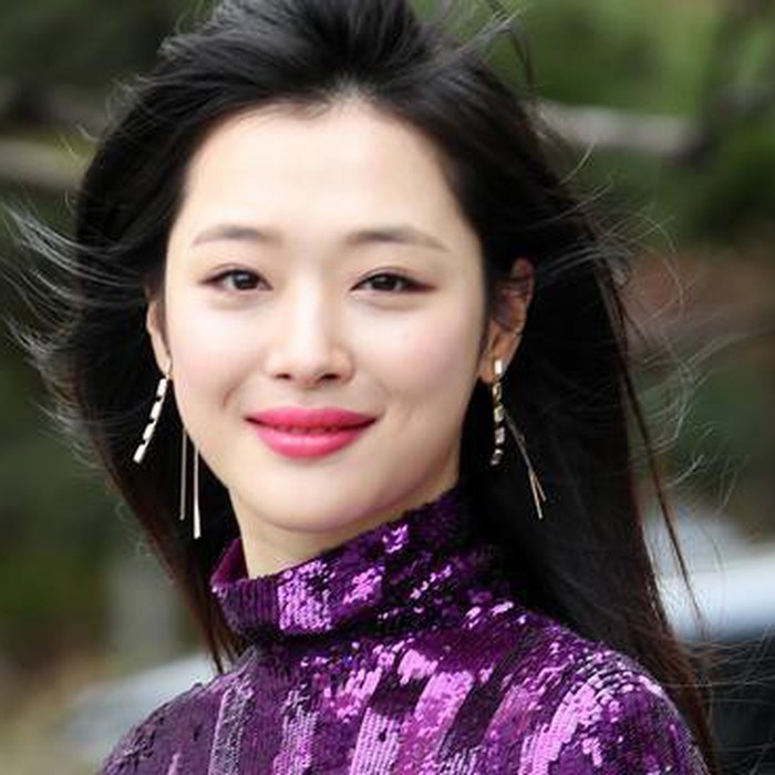 Sulli: Tiểu Sử, Sự Nghiệp và Những Dấu Ấn Khó Phai Trong Lòng Khán Giả