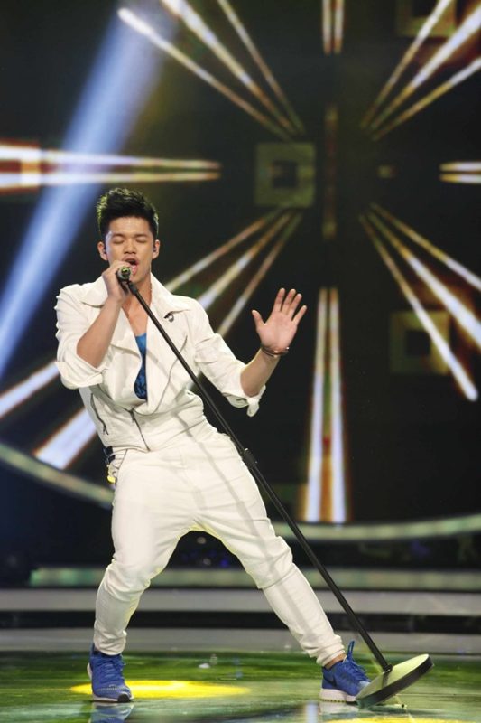 Trọng Hiếu: Hành trình từ Vietnam Idol đến ngôi sao VPop [Mô tả: Khám phá con đường sự nghiệp đầy nỗ lực và đam mê của Trọng Hiếu, từ những bước chân đầu tiên tại Vietnam Idol đến vị thế một ca sĩ hàng đầu trong làng nhạc Việt.]