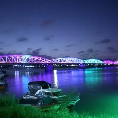 Cầu Tràng Tiền và Sông Hương lãng mạn trong những ngày mưa Huế