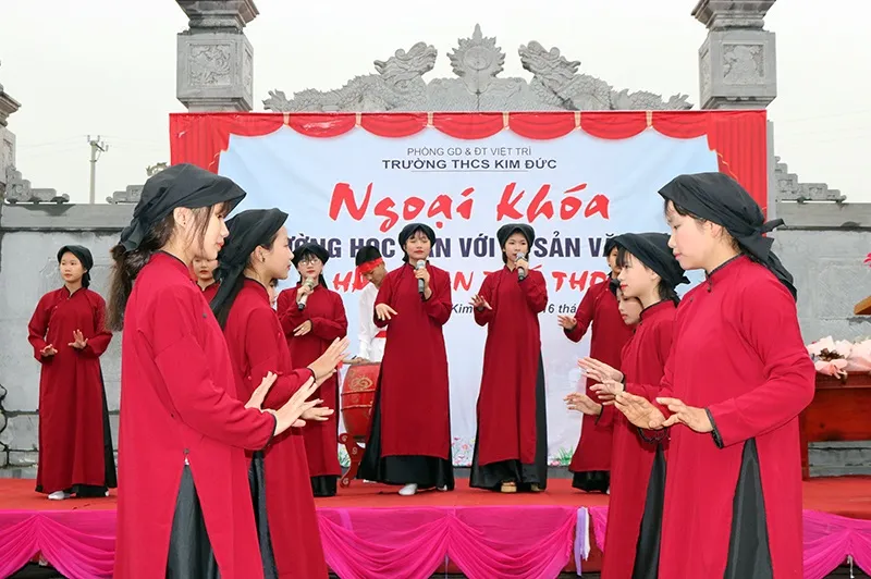 Hát xoan là gì? Nguồn gốc từ đâu? Đặc điểm của nghệ thuật hát xoan