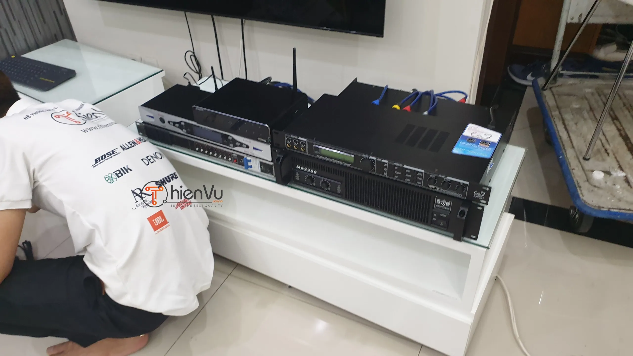 thiết bị karaoke cao cấp