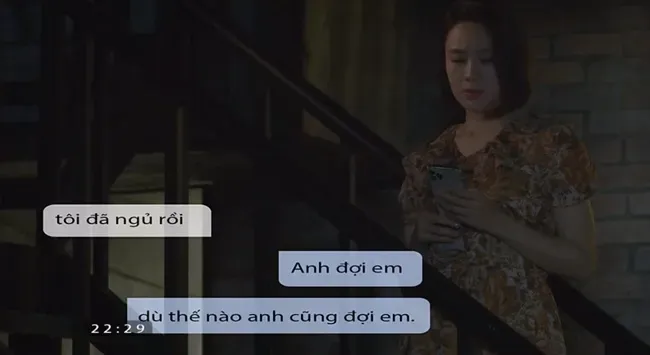 Cảnh trồng cây si trong phim Hướng Dương Ngược Nắng minh họa cho si nghĩa là gì trong tình yêu