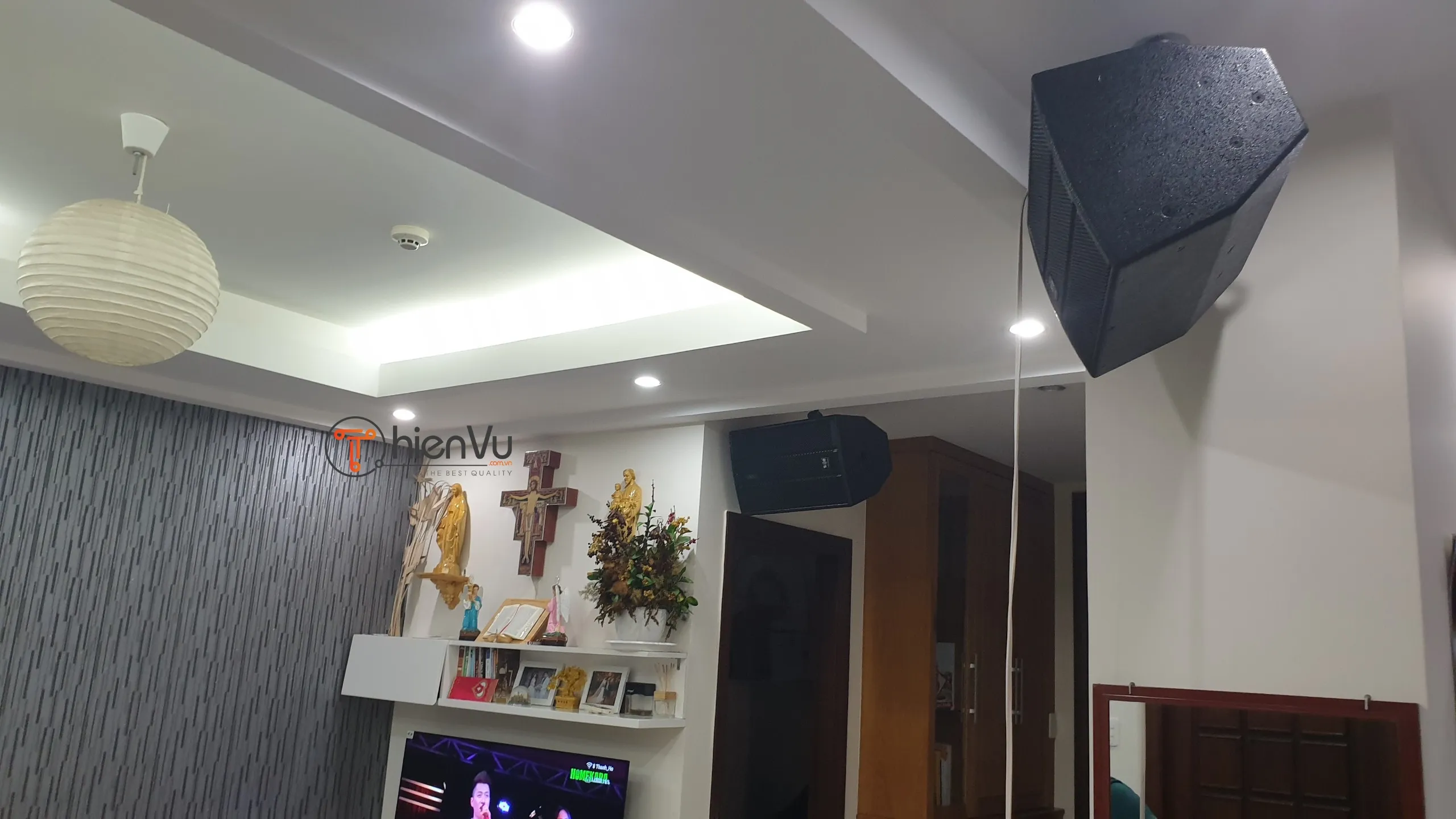 hoàn thiện treo loa cho bộ dàn