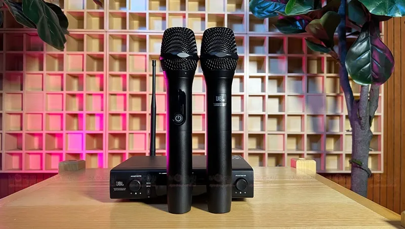 Micro Không Dây JBL VM300