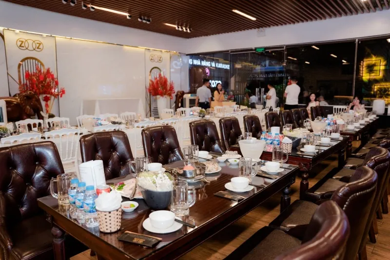 Nhà hàng & Karaoke ZOZO là hệ thống giải trí hàng đầu, kết hợp ẩm thực đa dạng và karaoke chuyên nghiệp tại Hà Nội
