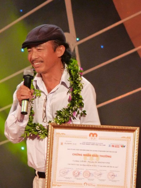 Tiểu Sử Và Nền Tảng Âm Nhạc Của Khánh Vinh