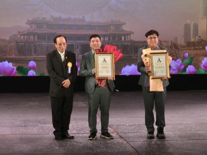 Những Ca Khúc Bất Hủ Gắn Liền Với Tên Tuổi Nhạc Sĩ Lê Việt Khánh