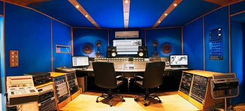 Vai trò nhà sản xuất âm nhạc và tầm ảnh hưởng của Kim Lợi Studio