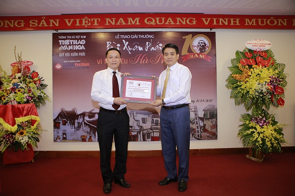 Vinh danh và ghi nhận: Giải thưởng và những đánh giá về Nguyễn Đức Chung