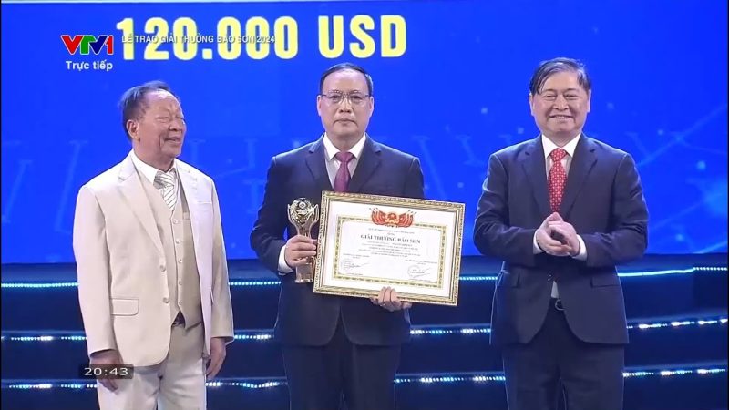 Nguyễn Đức Toàn: Người nghệ sĩ đa tài trong hội họa và thơ ca