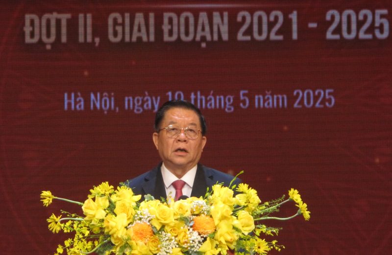 Ghi nhận và Đánh giá: Những Giải thưởng và Thành tựu của Nhạc sĩ Nguyễn Tường