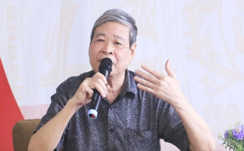 Thụy Kha trong Văn học và Báo chí: Từ Thơ ca đến Phê bình