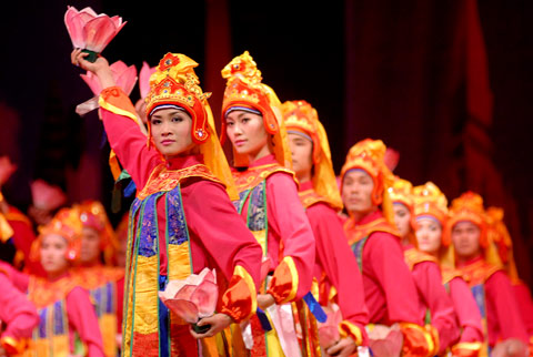Cuộc Sống Hiện Tại và Ảnh Hưởng: Tiếng Nói Không Ngừng Vang