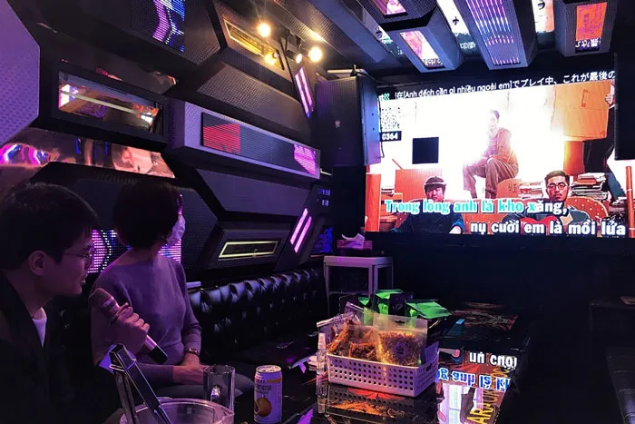 Nam ca sĩ được yêu thích khi hát karaoke ngày xưa và hiện nay