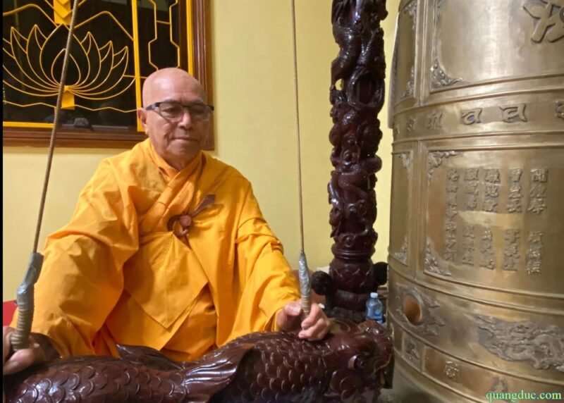 Ý Nghĩa Bài Hát Em Yêu Thầy Cô Trường Lớp Bạn Bè Của Hậu Hoàng