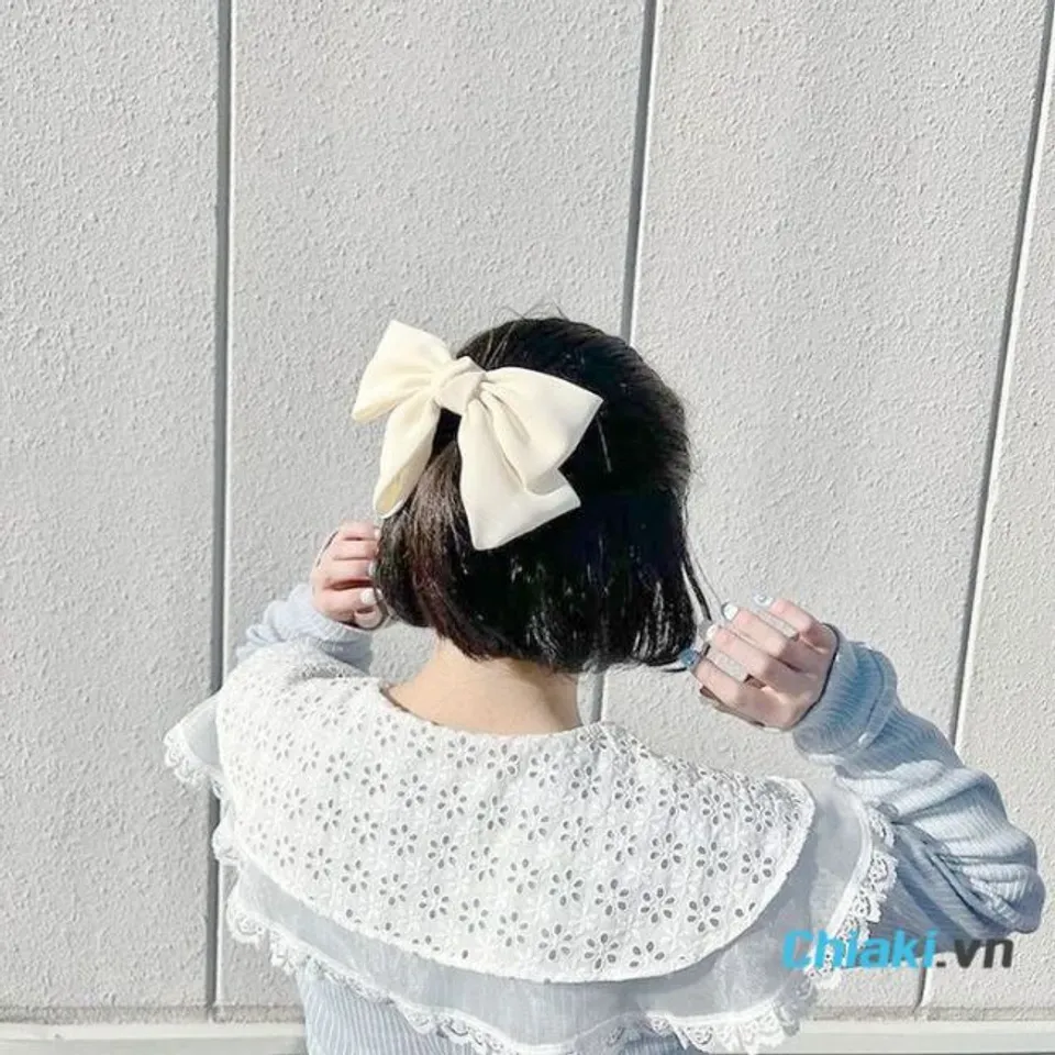 Tóc ngắn kẹp nửa 