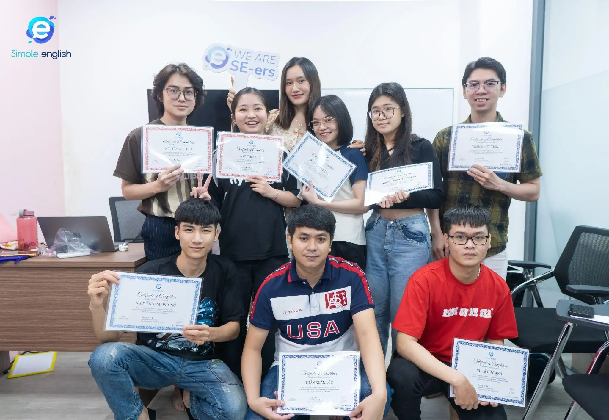 Lớp học tiếng Anh tại Simple English