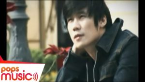 Chiếc khăn gió ấm - Khánh Phương