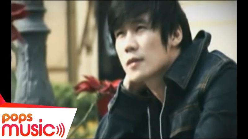 Chiếc khăn gió ấm - Khánh Phương