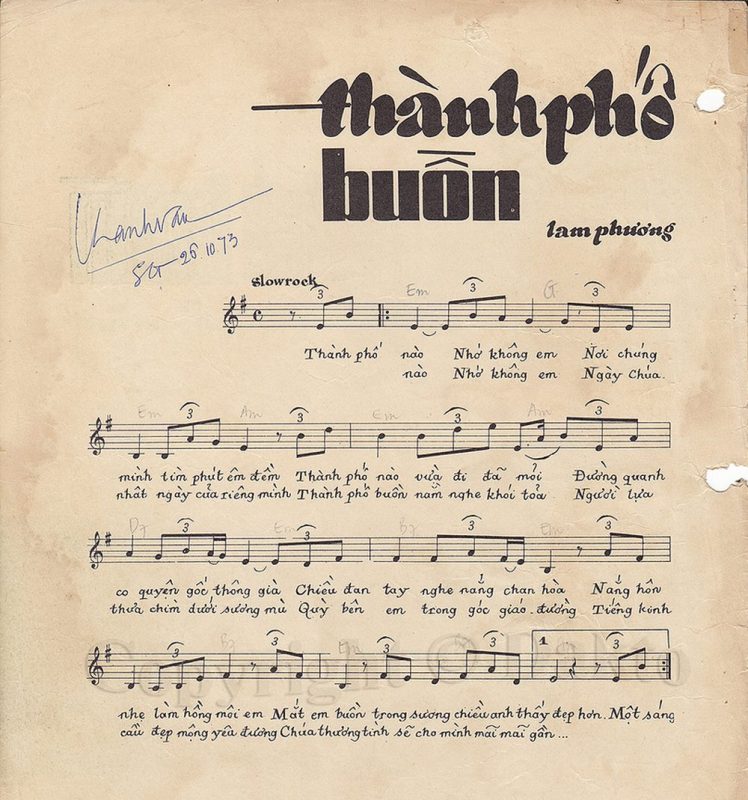 Thành phố buồn - Không xác định ca sĩ gốc cụ thể