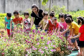 Ra chơi vườn hoa - Đội ca Nhà Thiếu nhi TP Hồ Chí Minh